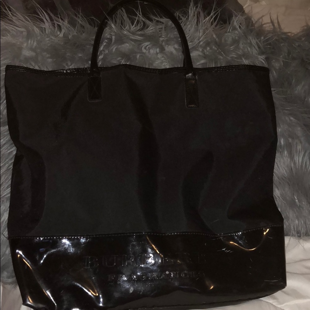 Burberry tote